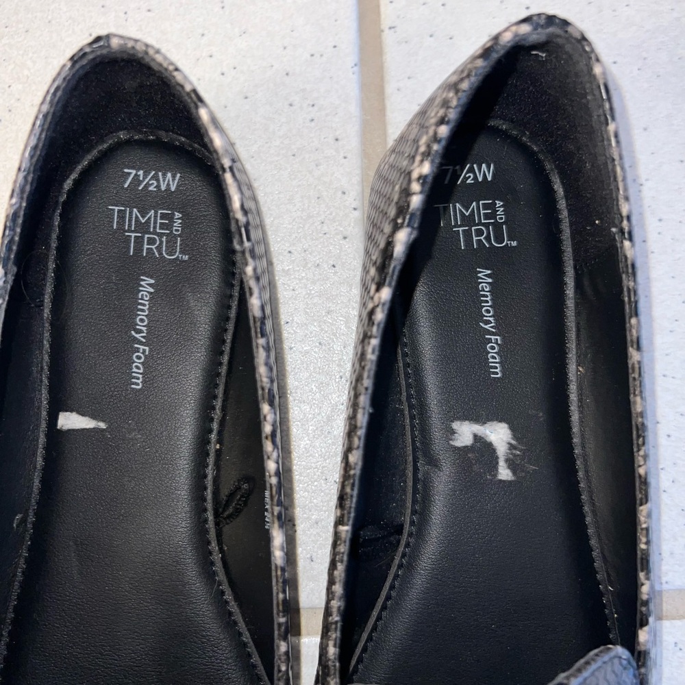 Time and Tru Black and Gray Snake Print Loafers - Picture 3 of 3